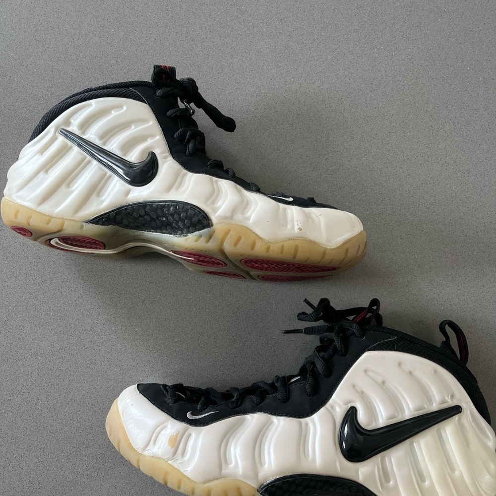 Nike Men's White Black Red Foamposite Sneakers